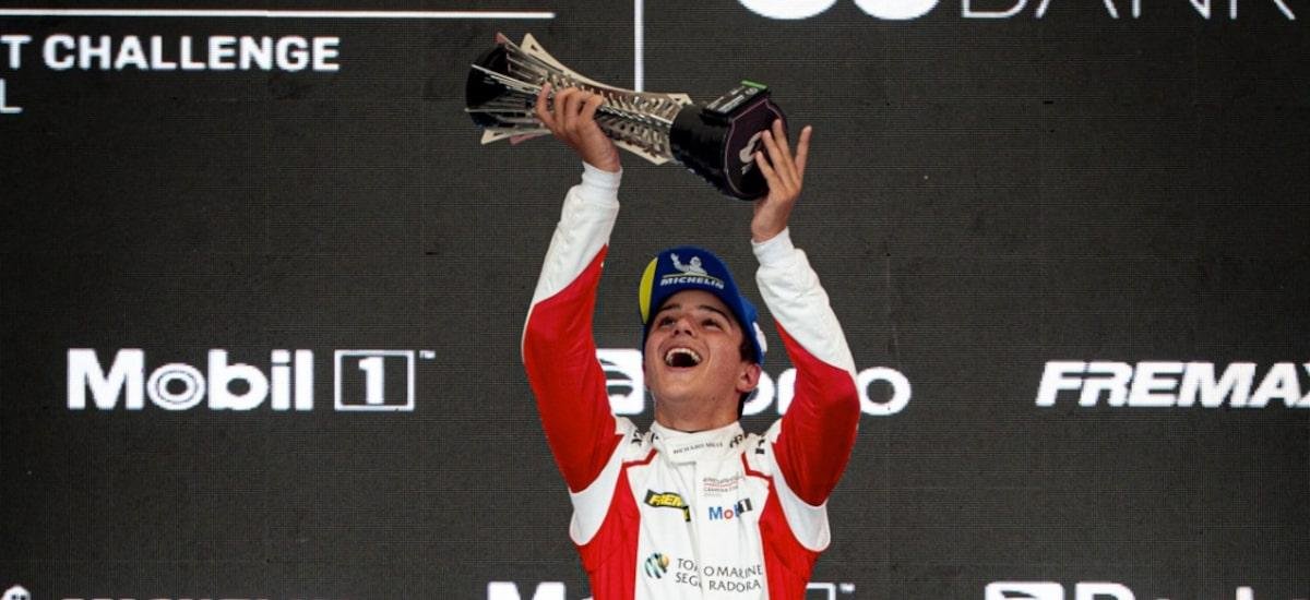 Filho de Massa vence prova na Porsche Cup em estreia no automobilismo aos 16 anos