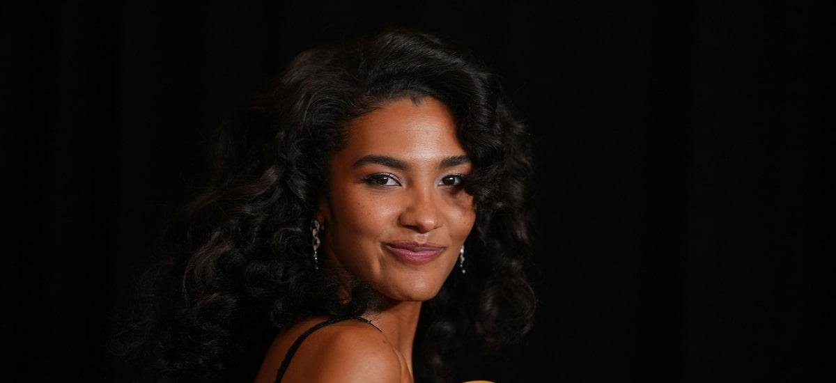 Grammy 2026: Quem é Olivia Dean, a ‘nova Adele’, que levou o prêmio de artista revelação