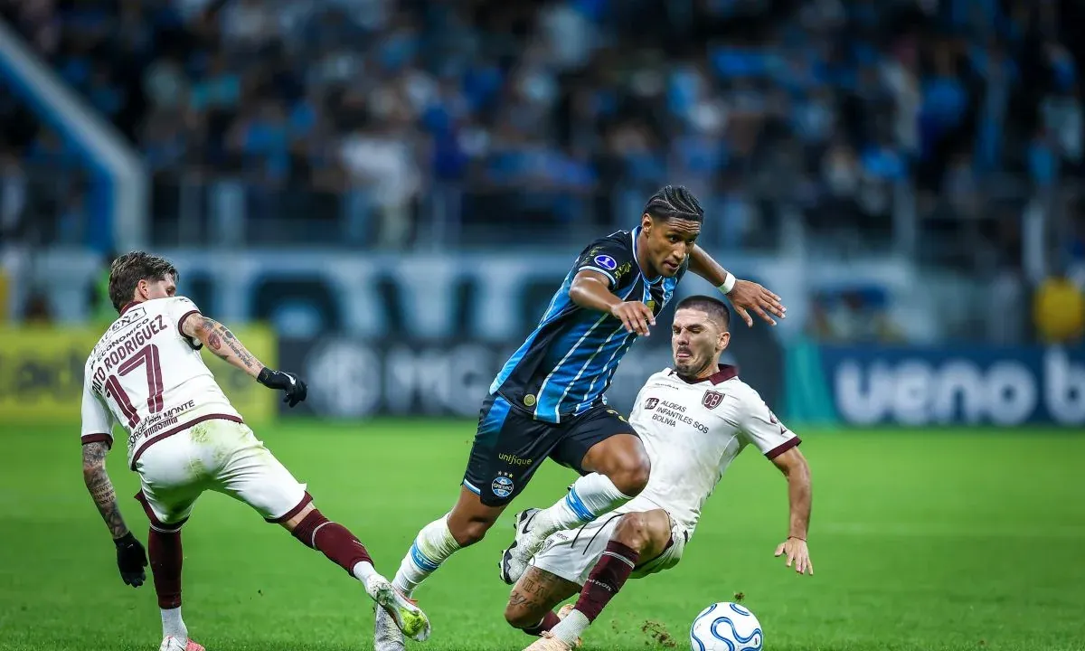 Sul-Americana: Bolívar elimina Grêmio e enfrenta São Paulo nas oitavas