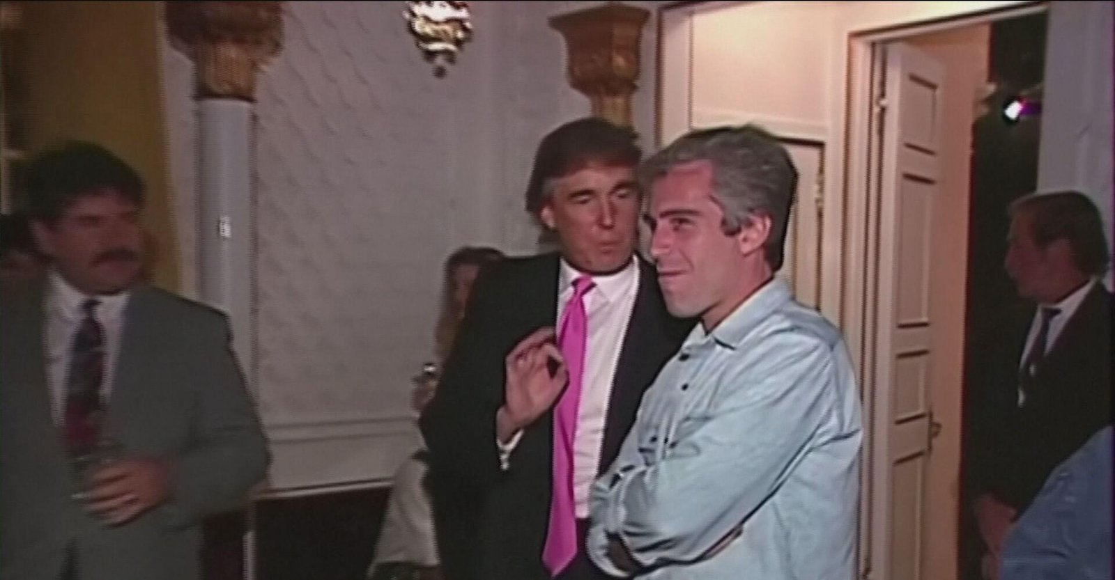 Trump nega amizade com Epstein e diz ter sido prejudicado | G1