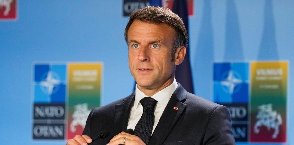 Macron diz que povo venezuelano está livre da ditadura