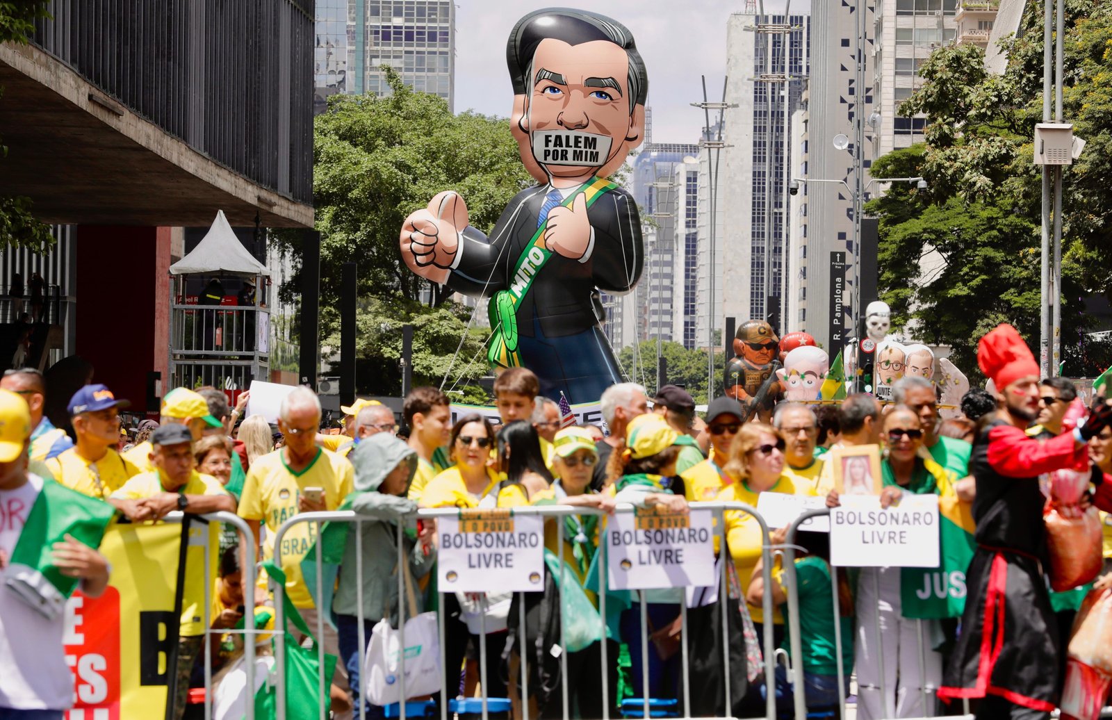 Ato na Paulista: 74% dos manifestantes preferem Flávio Bolsonaro como candidato da direita à Presidência