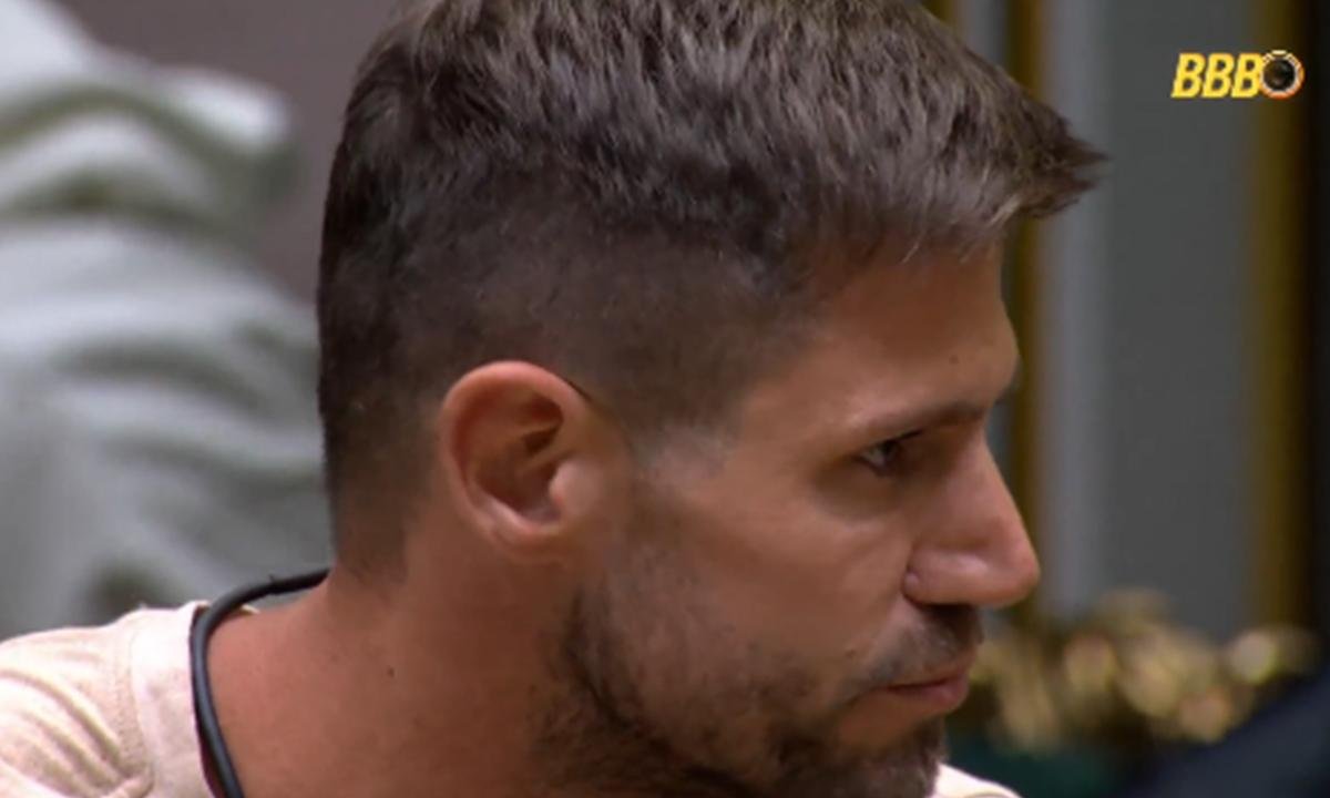 Vídeo: Jonas é detonado e acusado de manipular expulsão de PA do BBB