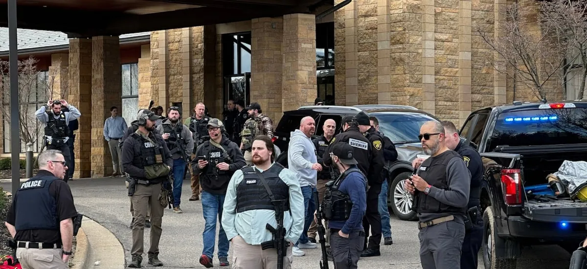 Suspeito de ataque a sinagoga nos EUA morreu por ‘ferimento de bala autoinfligido', diz FBI