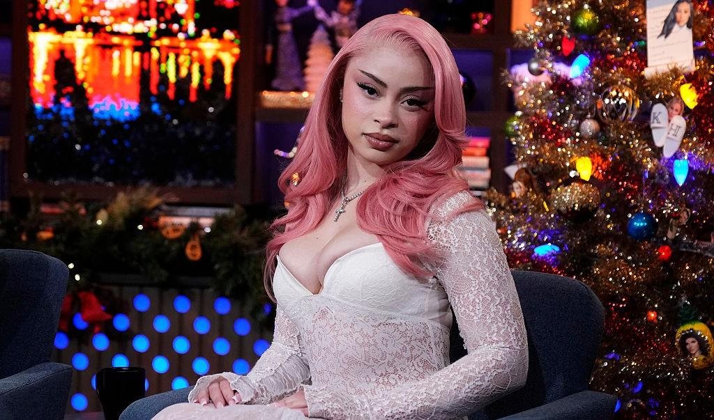 Ice Spice diz que perda de peso foi causada por depressão e nega uso de Ozempic