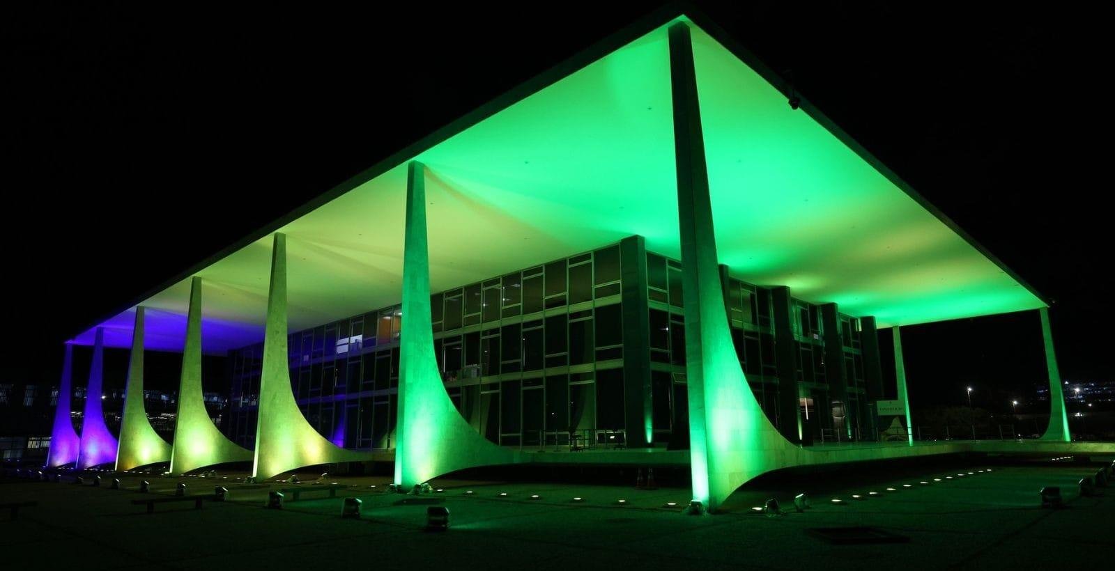 Mônica Bergamo: Senado acelera novas regras para impeachment no STF