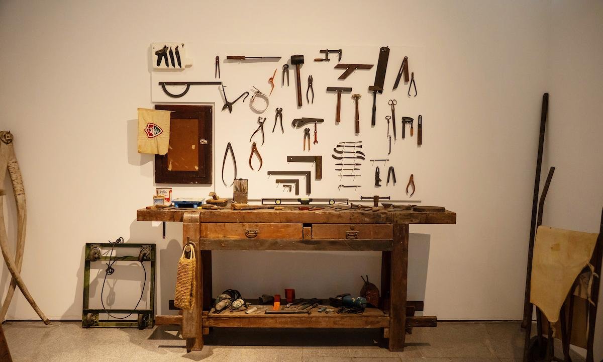 Sergio Camargo: escolha de materiais moldou a genial obra do escultor