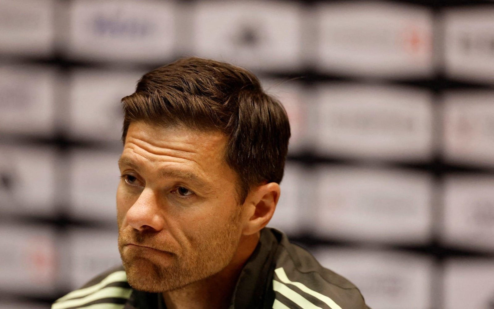 Xabi Alonso pode substituir Guardiola no Manchester City, diz jornal