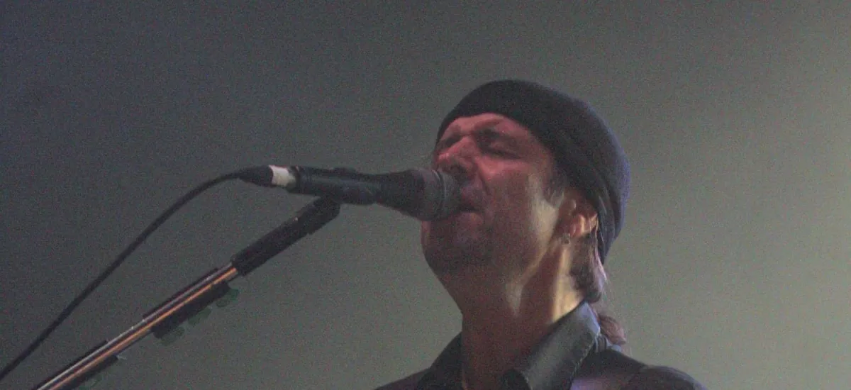 Phil Campbell, guitarrista do Motörhead, morre aos 64 anos