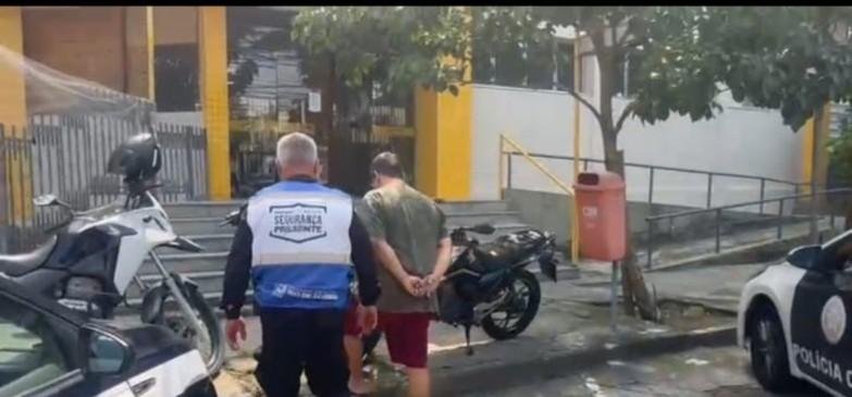 Homem acusado de enviar dinheiro por Pix a criança e adolescente em troca de fotos íntimas é preso em Niterói