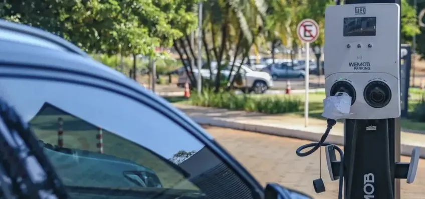 Elétricos passam modelos a diesel e gasolina e só vendem menos que flex