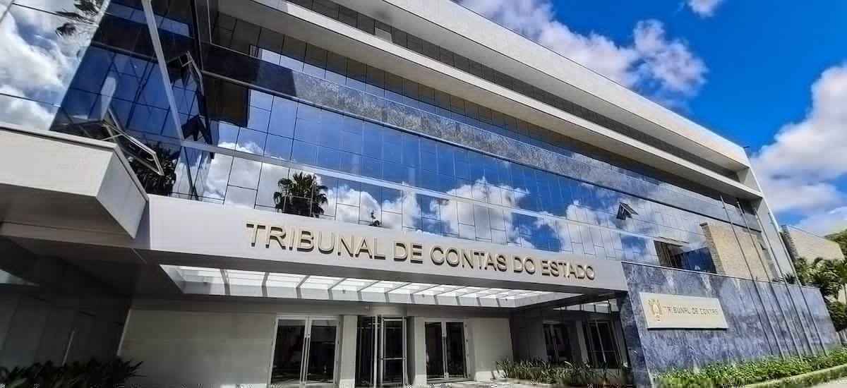 Tribunal de Contas gaúcho pagou penduricalho de R$ 14,3 milhões duas semanas após proibição de Dino