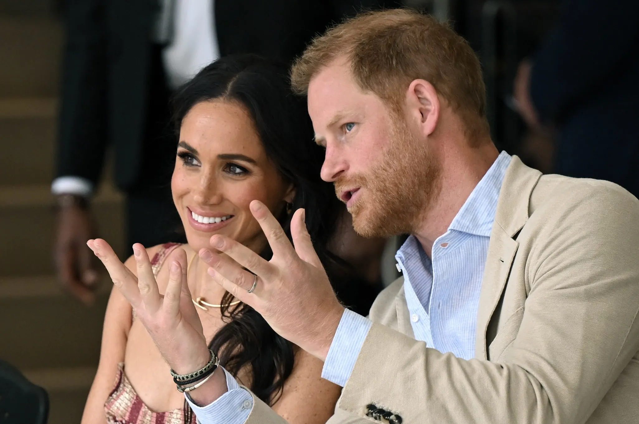 Príncipe Harry chega à Austrália para primeira visita após rompimento com a realeza britânica