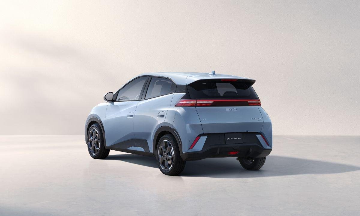 BYD Dolphin Mini é carro mais vendido no varejo em fevereiro