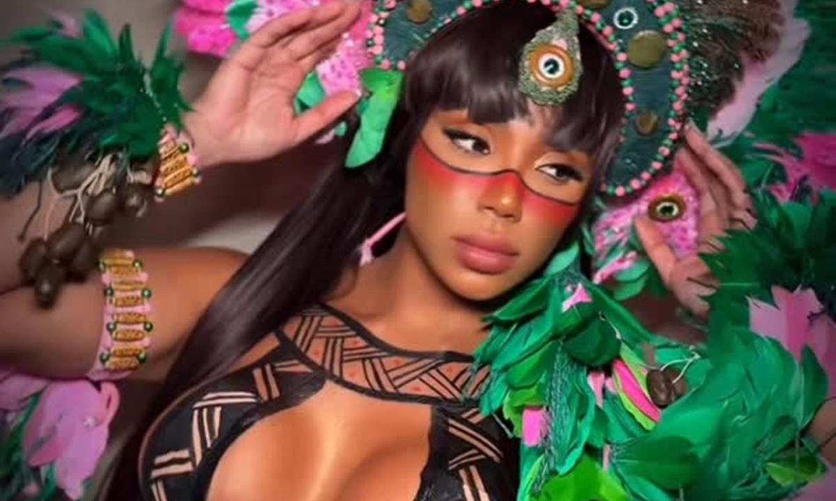 Rainha da Mangueira sobre polêmica com app de ingressos: "Burburinho"