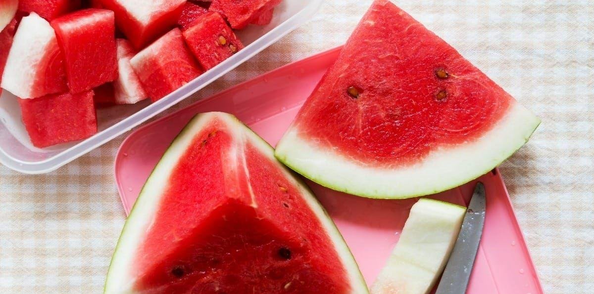 Melancia protege o coração e ajuda a controlar a pressão, diz estudo