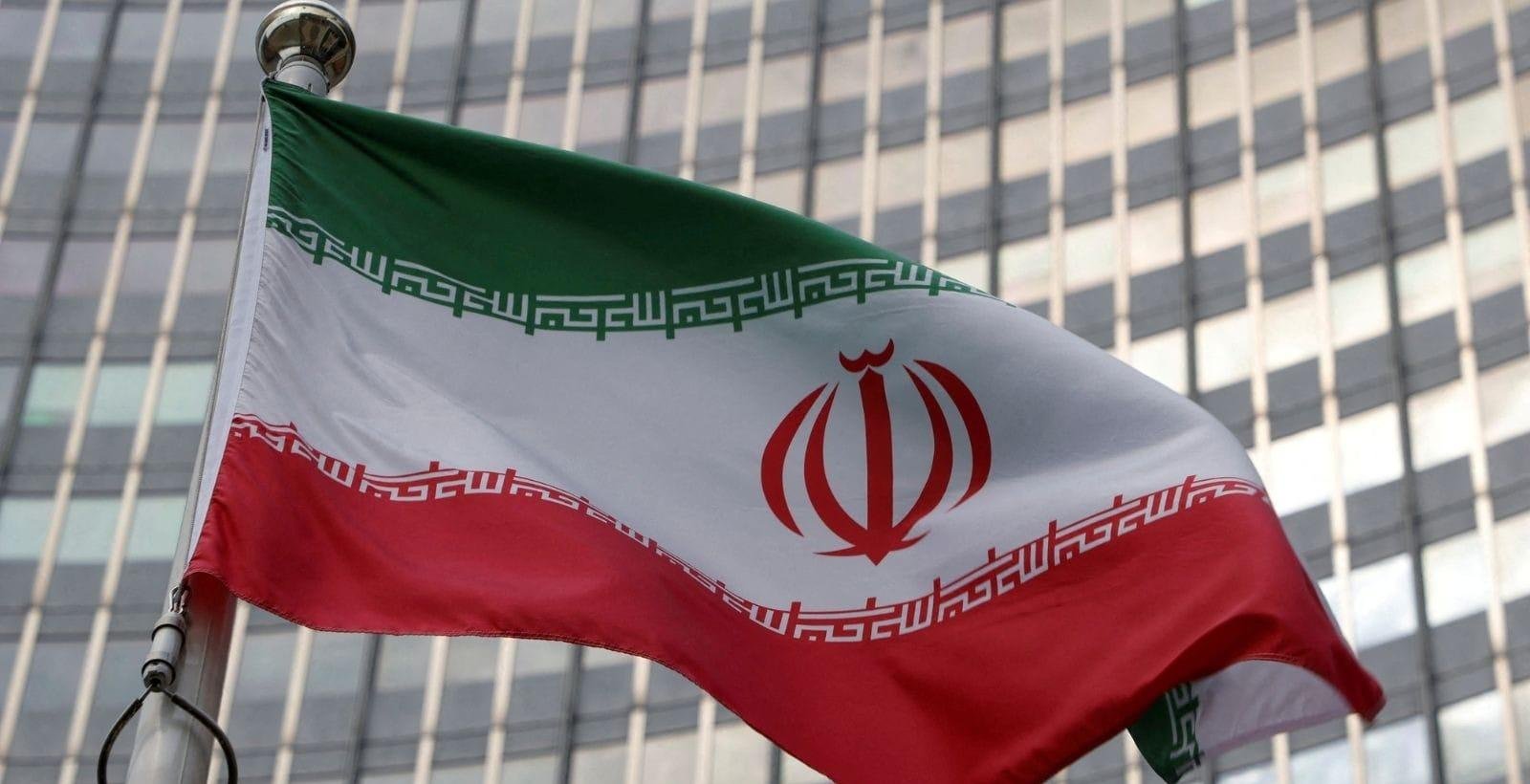 Crise econômica e revolta popular: Irã à beira do colapso?