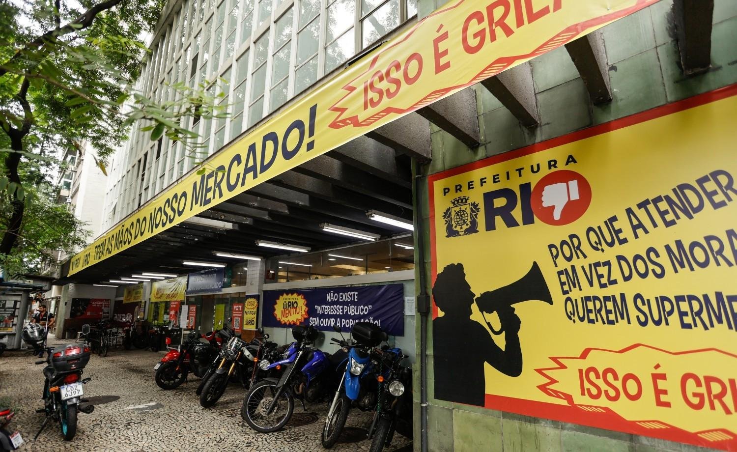 Segundo pesquisa, 75% dos moradores de Botafogo são contra acabar com supermercado em prédio que prefeitura quer leiloar