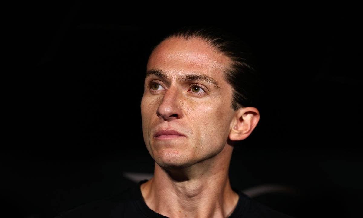 Flamengo anuncia a saída do técnico Filipe Luís; confira