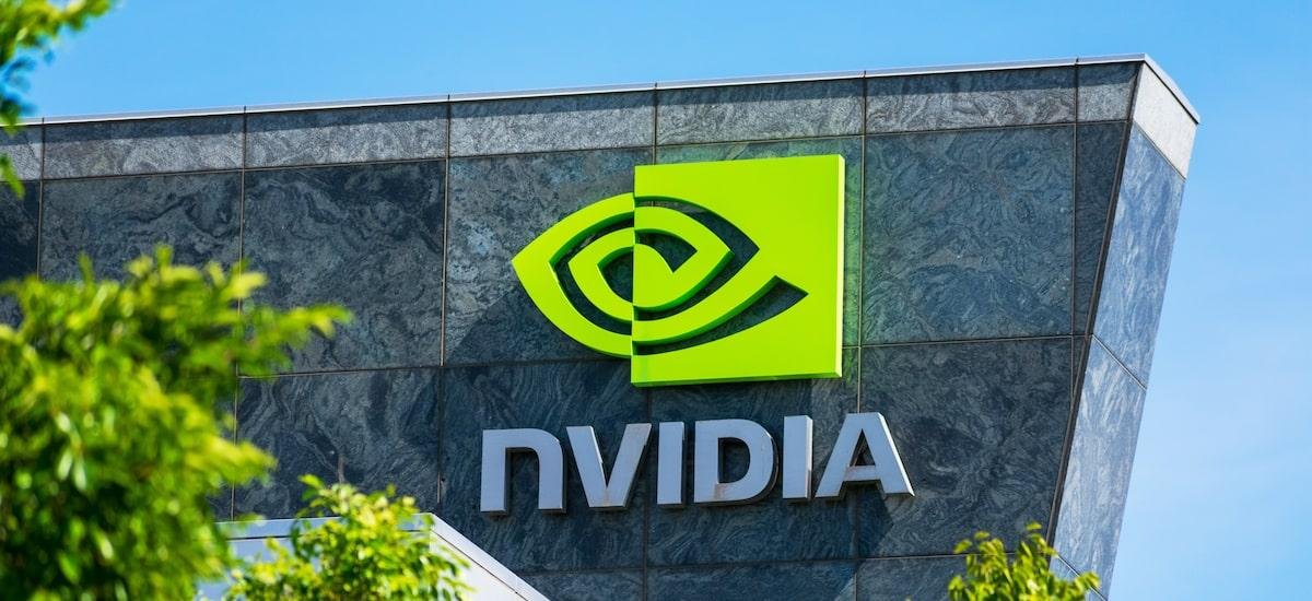 China autoriza três empresas a comprarem chips de IA da Nvidia