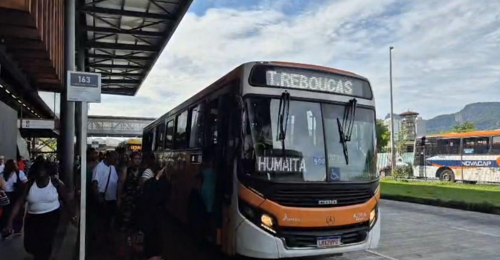 Passageiros relatam dificuldades após interdição da Viação Real