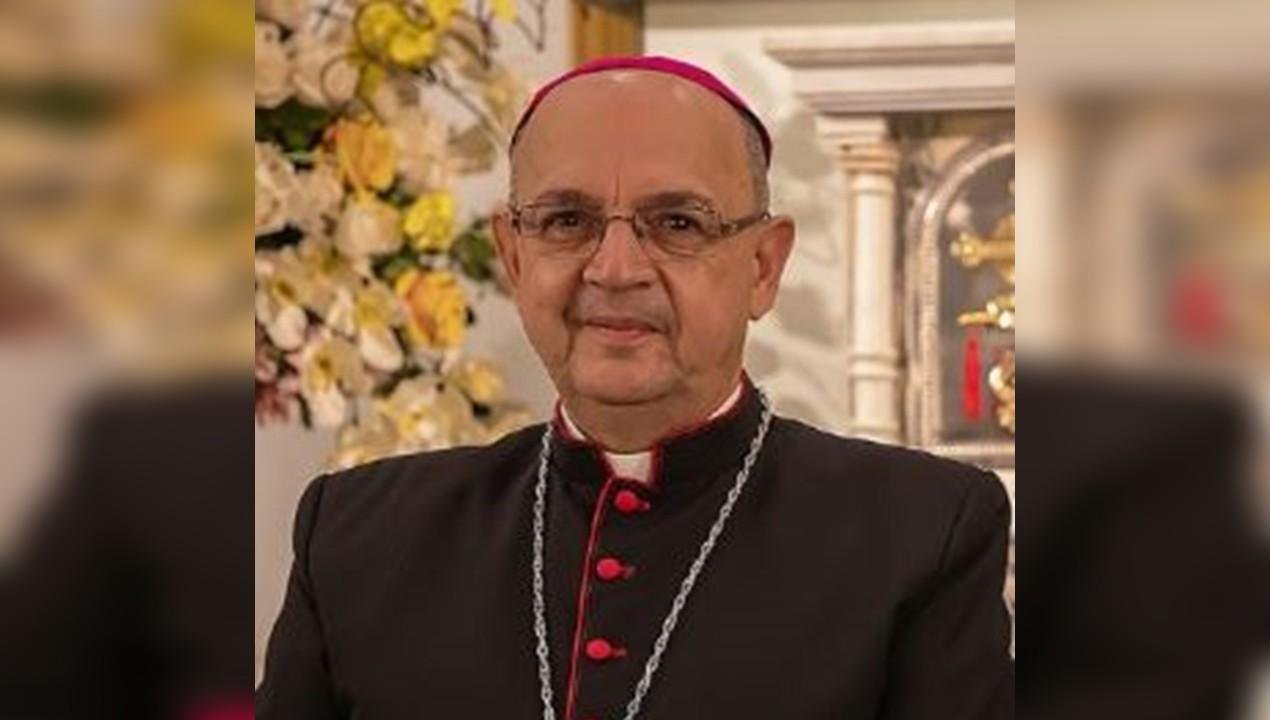 Denúncia contra ex-bispo investigado por estuprar padre é arquivada | G1