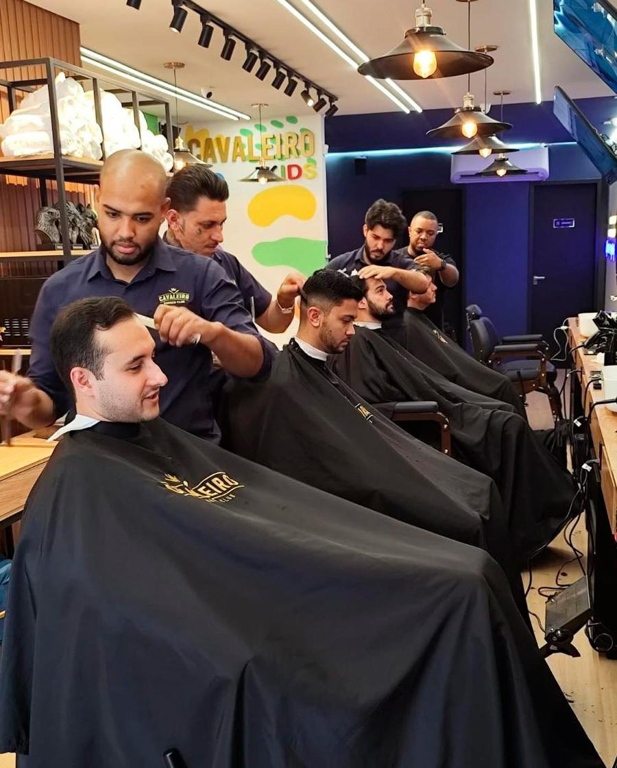 Cavaleiro Barber Club eleva o padrão e avança no Sul Fluminense | G1