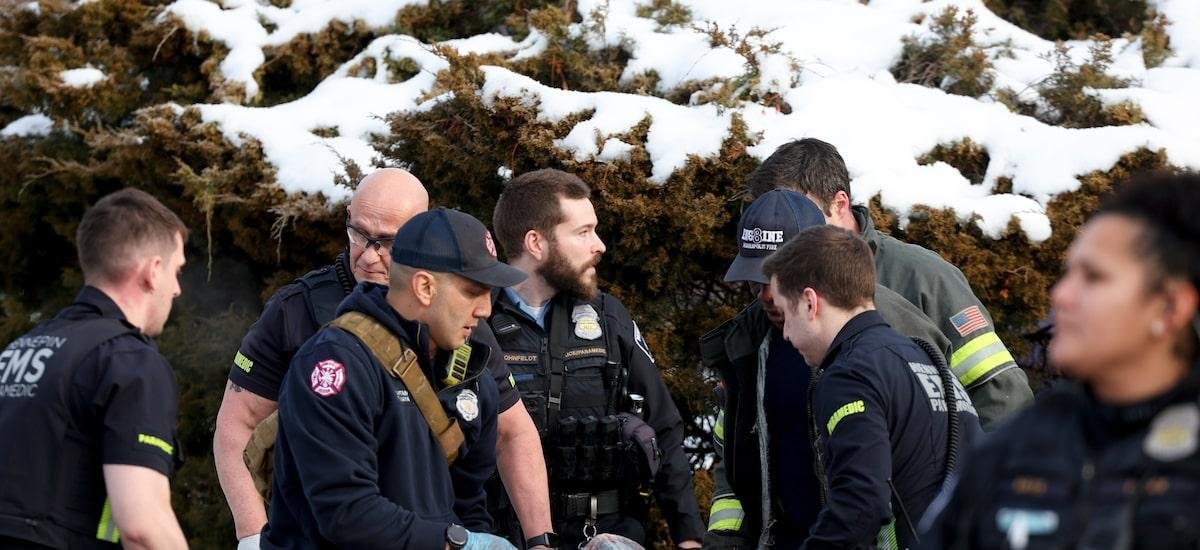 Trump diz que agente de imigração matou mulher em legítima defesa; governador e prefeito negam