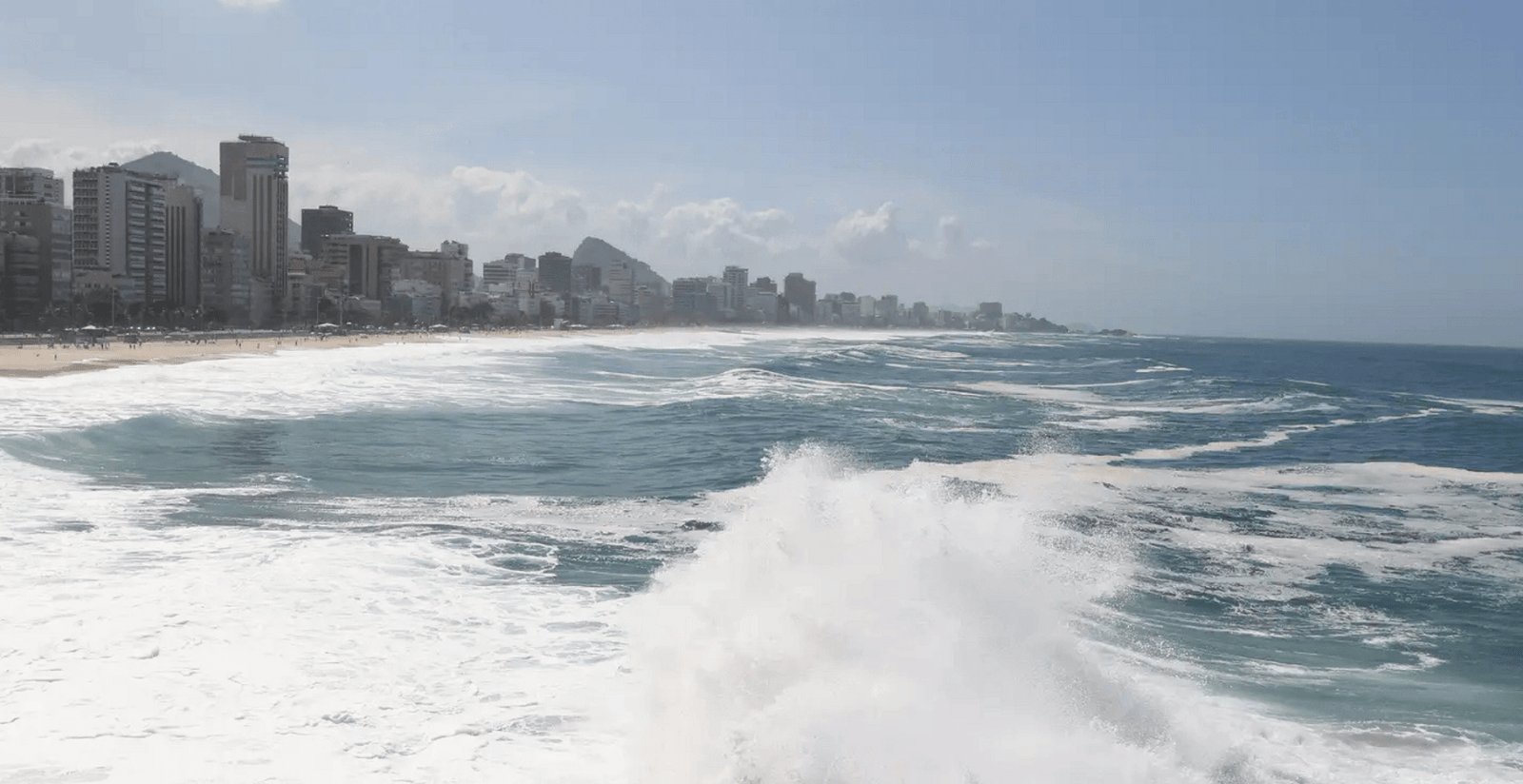 Defesa Civil confirma manutenção do alerta de ressaca em praias do Rio