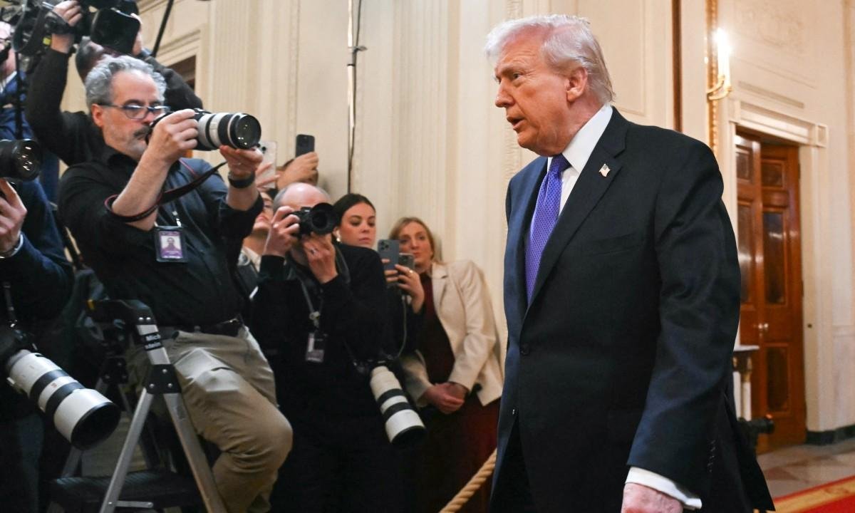 Trump critica Biden por envio de armas à Ucrânia, mas insiste que EUA têm munições 'ilimitadas' para travar guerras 'para sempre'