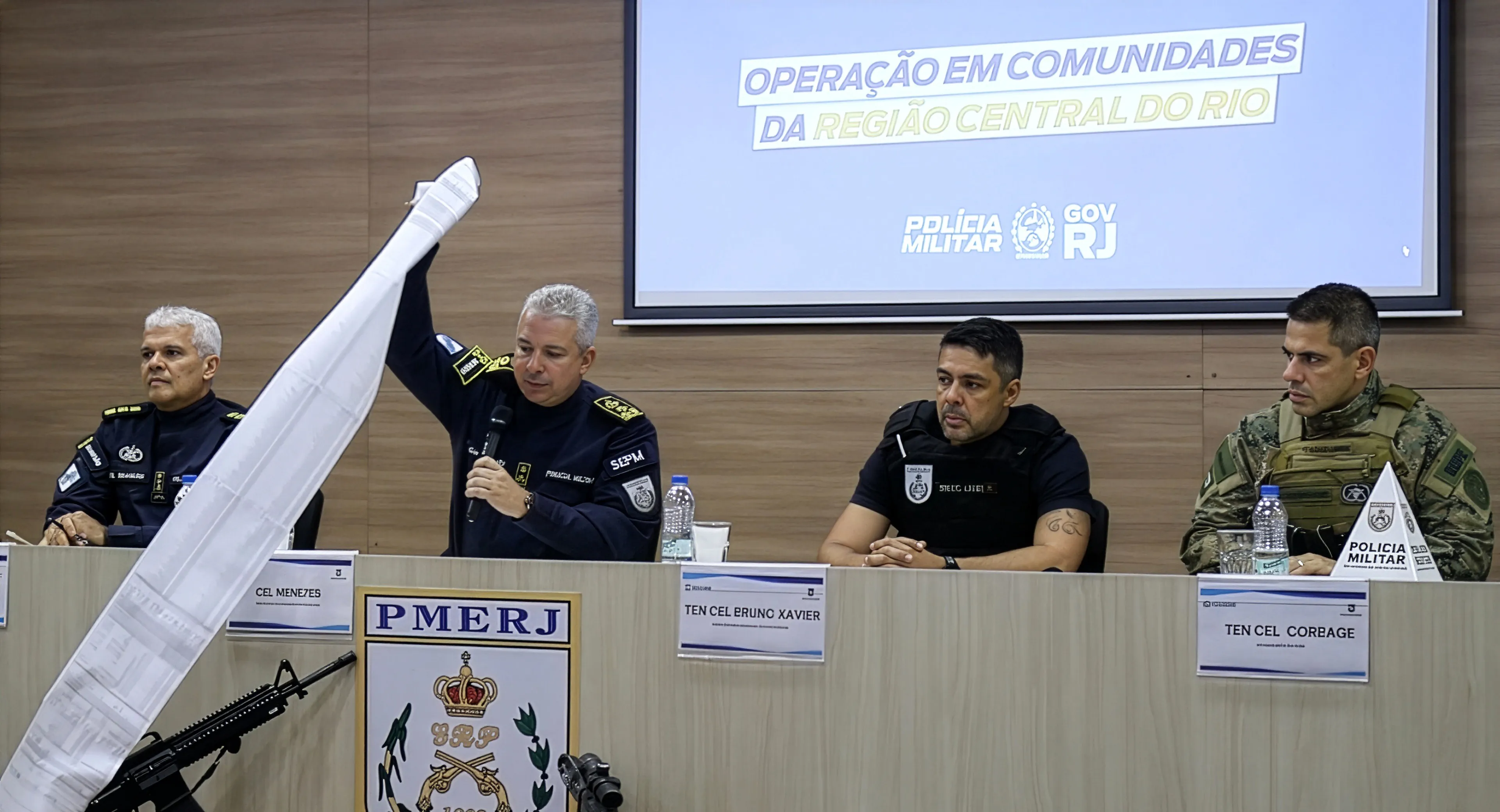 Tiroteio em Santa Teresa: novos confrontos após operação com mortes | G1