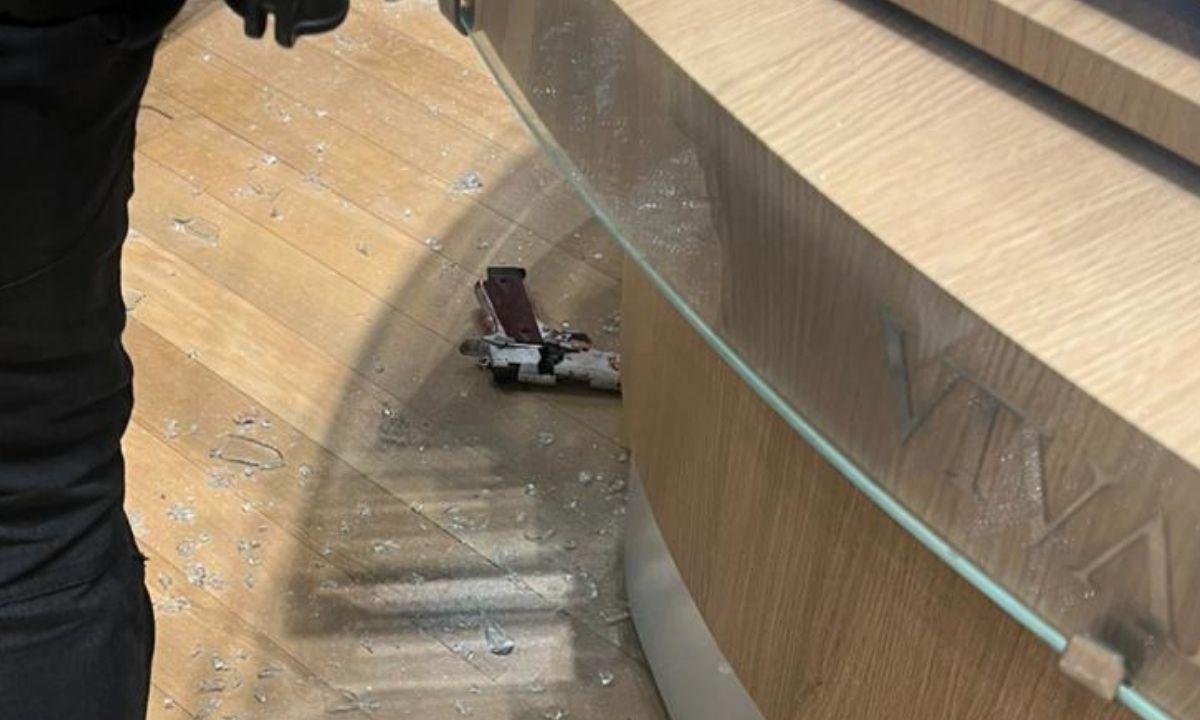 Feminicídio: homem mata ex-companheira e tenta se suicidar em shopping