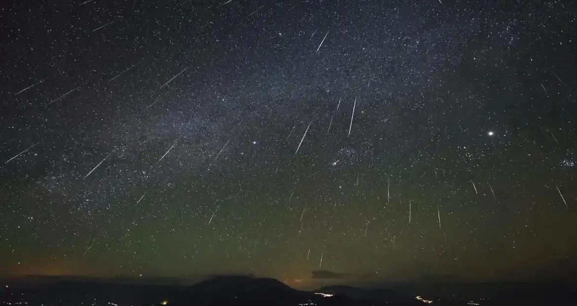 Até 25 meteoros por hora: chuva de estrelas poderá ser vista na madrugada desta sexta; saiba o melhor horário para observar