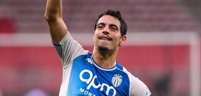 Julgamento por estupro de ex-jogador da seleção da França é anulado: 'Falta de provas'