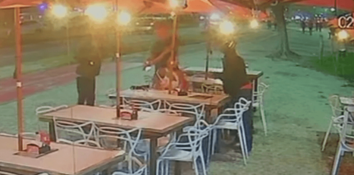 Casal de argentinos é assaltado em quiosque na Barra da Tijuca (RJ)