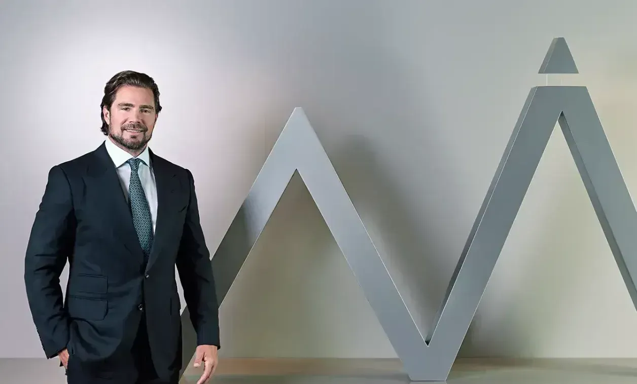 Direção de presídio desliga câmeras para encontro de Vorcaro com defesa