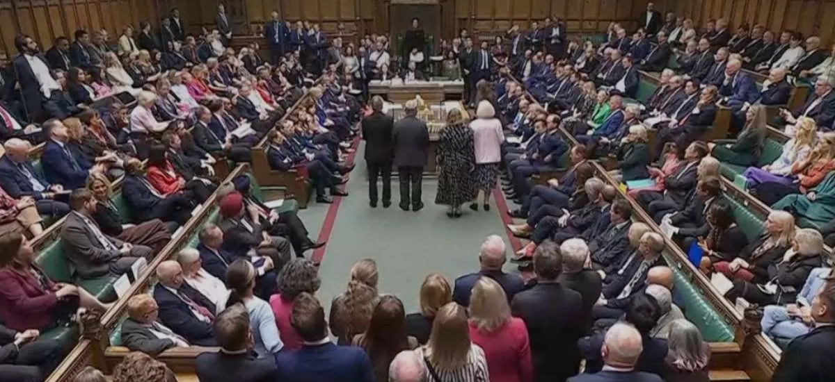 Deputados britânicos rejeitam legalização da ajuda para morrer na Inglaterra e País de Gales