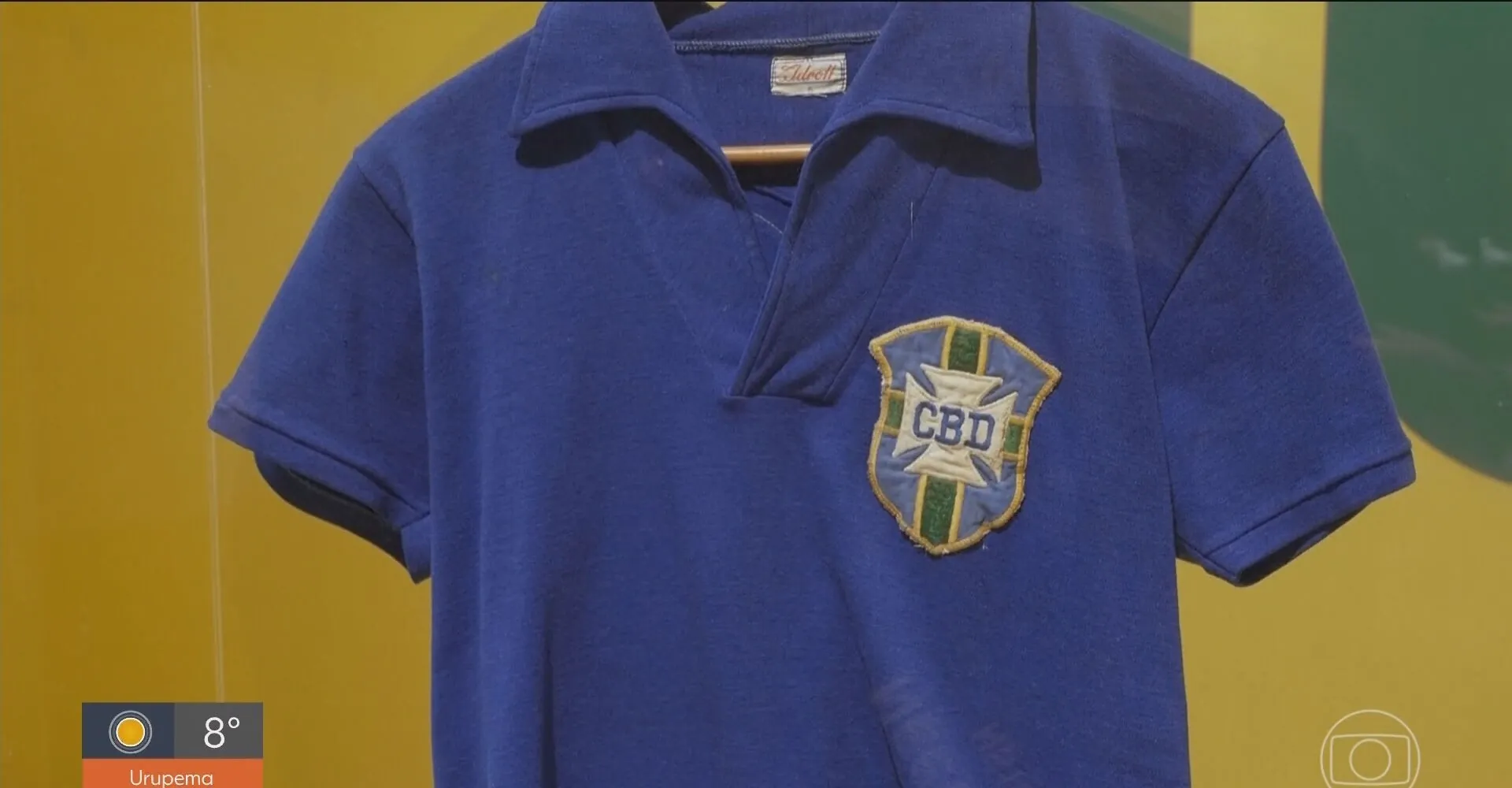 Relíquia da Seleção Brasileira: Camisa de Pelé da final da Copa de 1958 é vendida por R$ 25 milhões em leilão