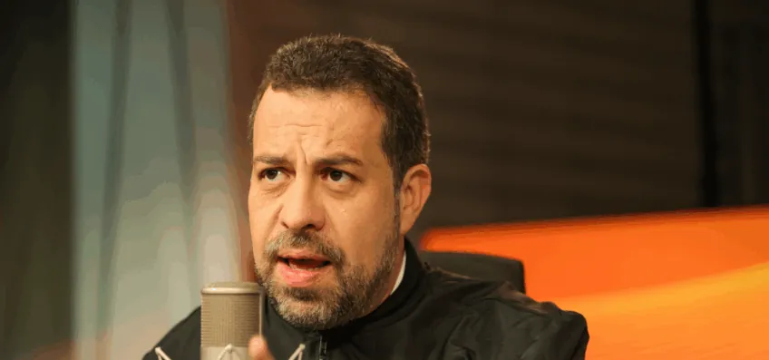 Governistas criticam Flávio após EUA listarem PCC e CV como “terroristas”