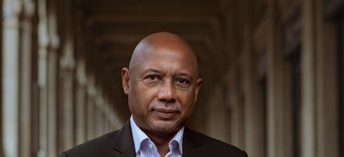 Entrevista | Documentário sobre George Orwell faz alerta sobre guerras, IA e mais: ‘Não existe neutralidade’