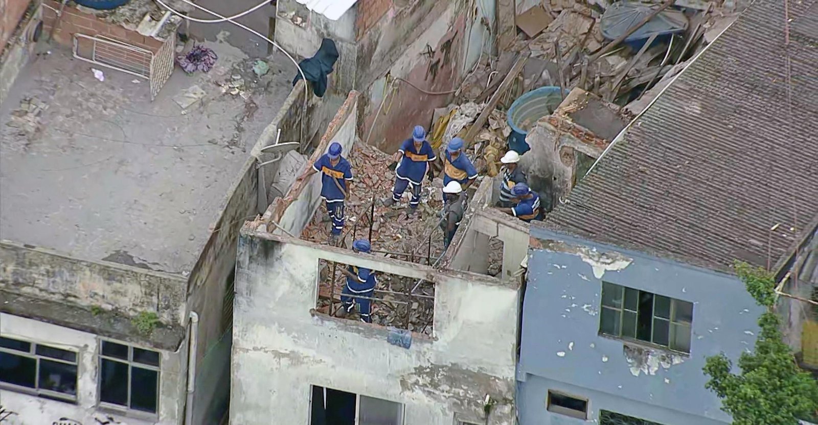 Desabamento no Maracanã: Defesa Civil decide demolir casas vizinhas | G1