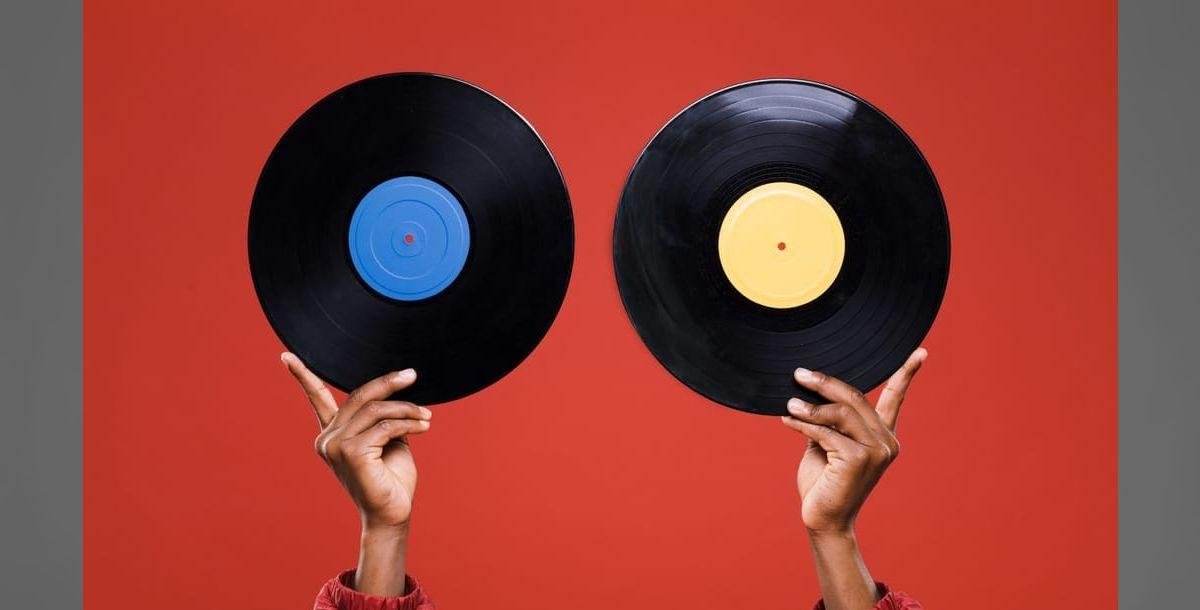 Vinil vive auge no Brasil: como comprar, limpar e conservar