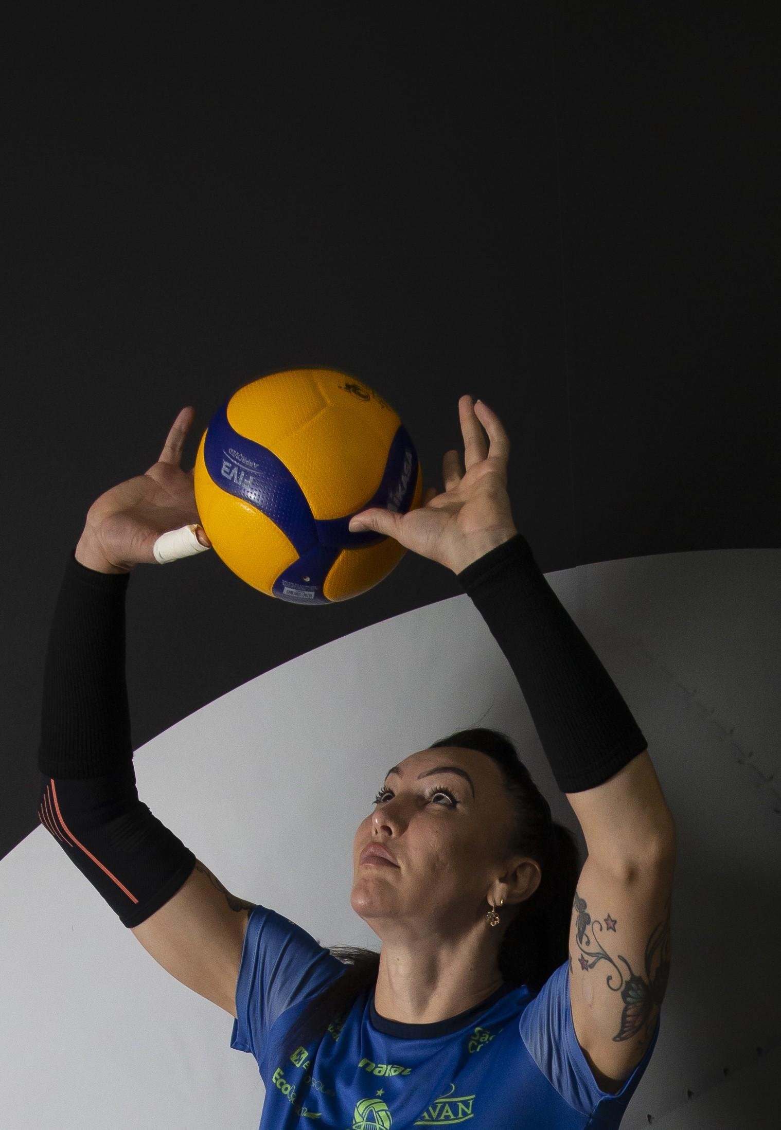 STF derruba decisão de Câmara municipal no Paraná que votou para barrar atleta trans em jogo de vôlei