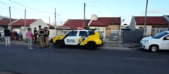 Homem mata ex-namorada na frente de bebê em Fazenda Rio Grande