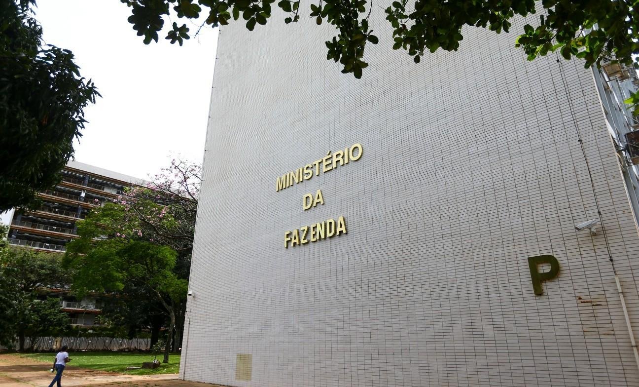 Fazenda fecha acordos com bancos e encerra disputas tributárias bilionárias