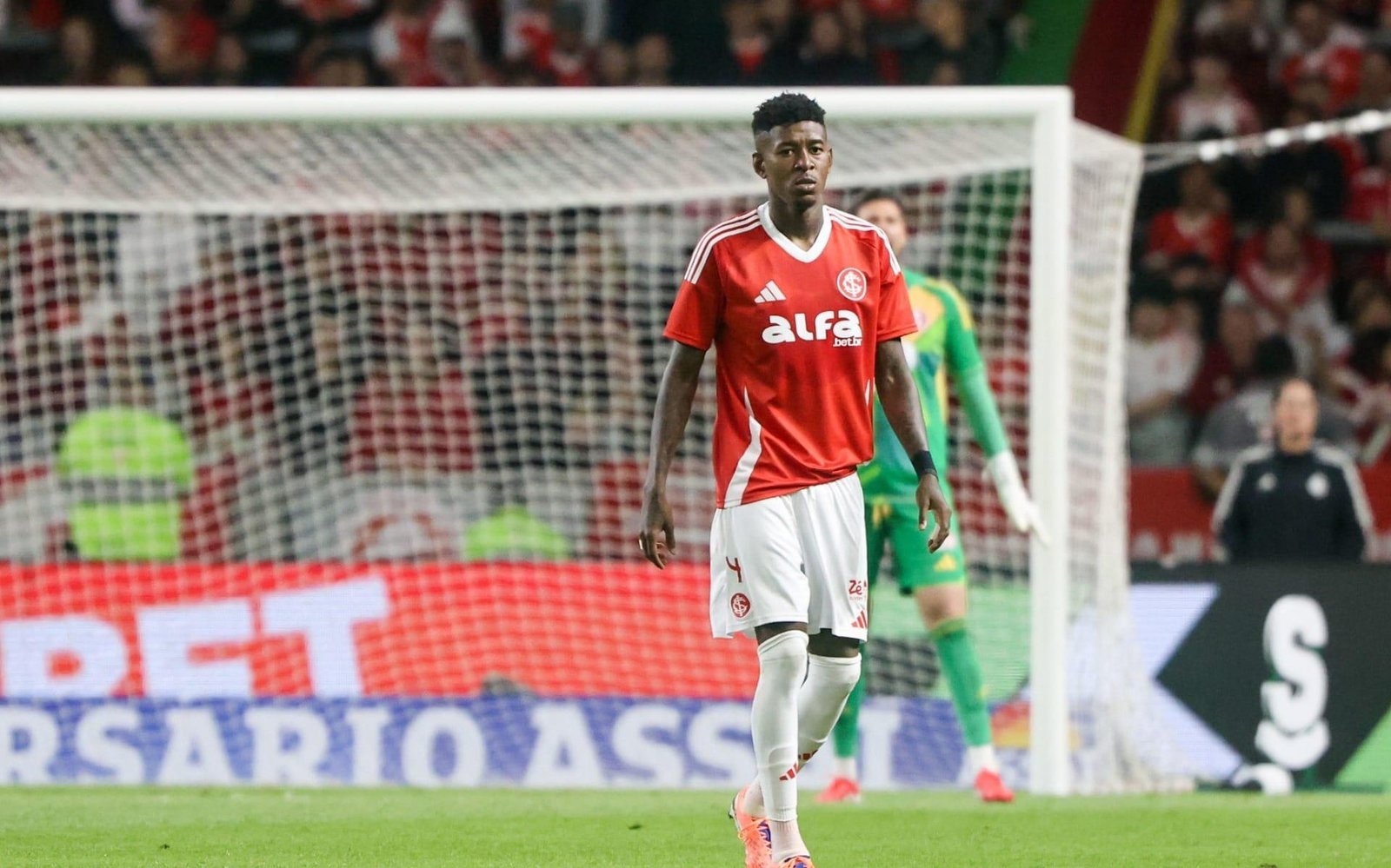 Inter recusa proposta do Flamengo por Vitão, que pode atuar no exterior