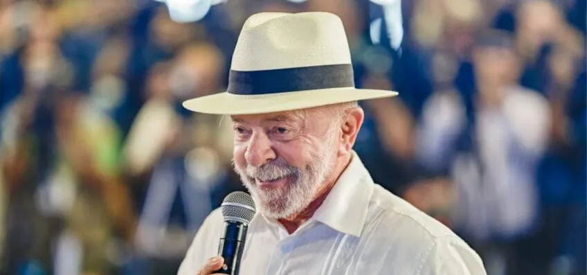 Lula diz que aprovação do fim da 6 X 1 é conquista “civilizatória”