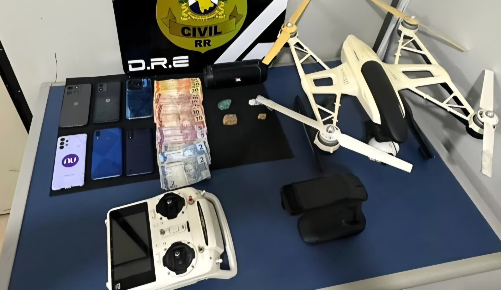 Três são presos em ponto de venda de drogas próximo a escola em RR | G1