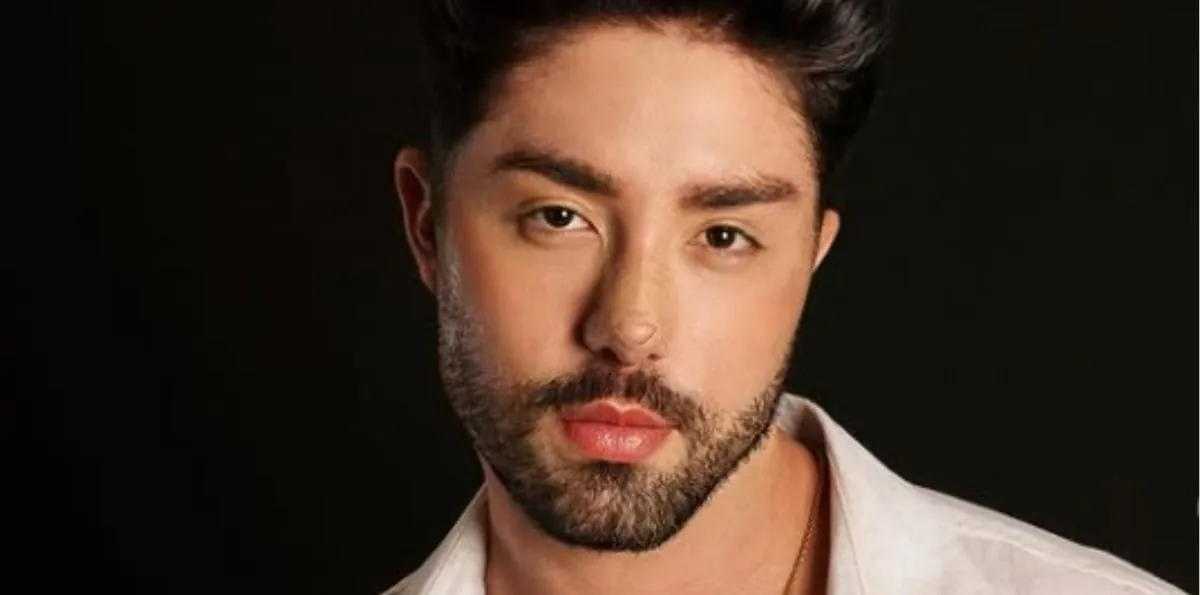 Rico Melquiades revela busca por cirurgia para diminuir altura: "Acho alto"