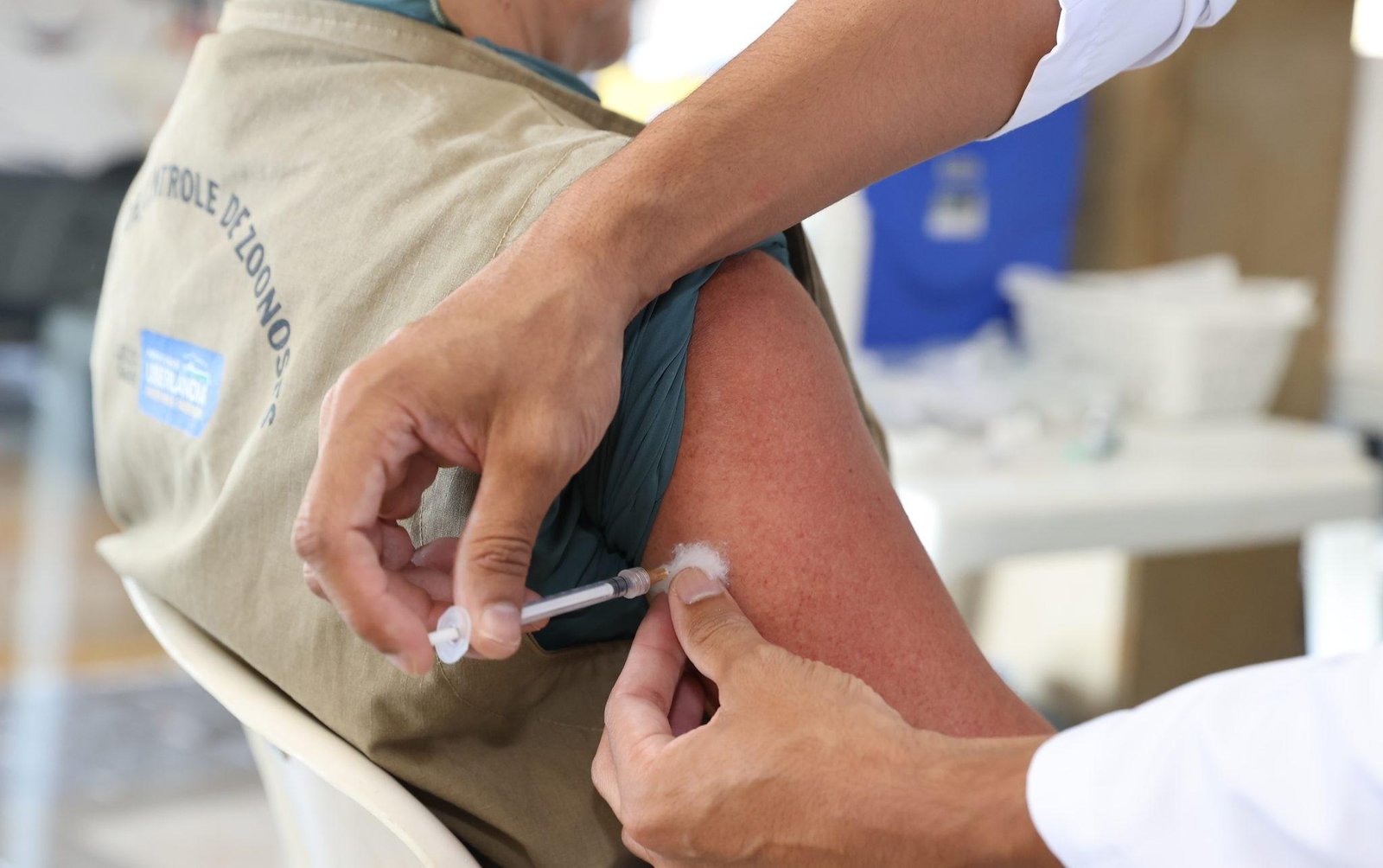 Vacina contra a dengue começa a ser aplicada em Uberlândia | G1